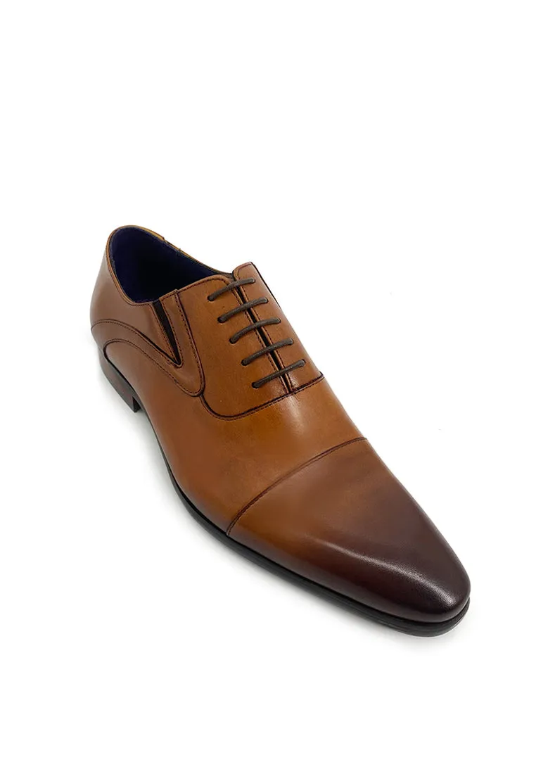 Timeless Sleek Lace-up Oxford